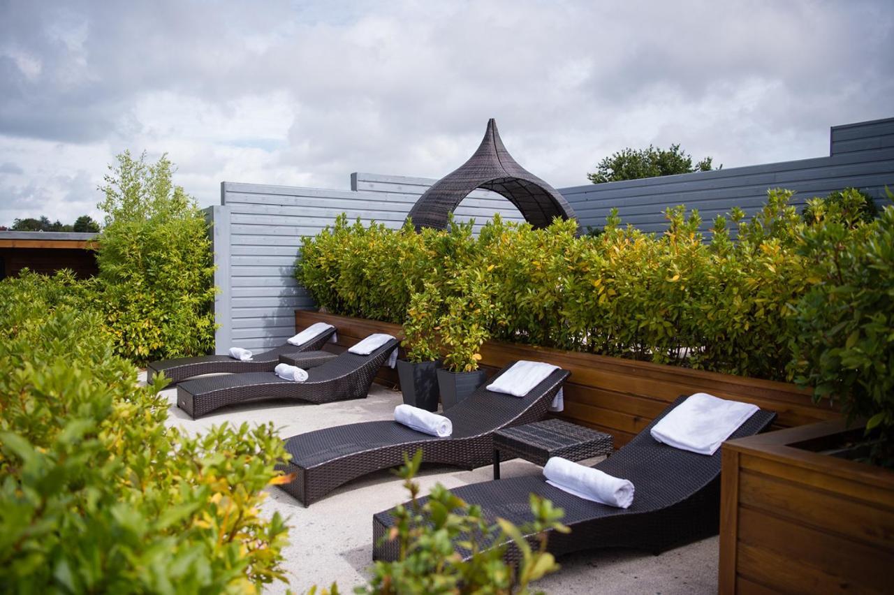 Lakeside Park Hotel & Spa Fishbourne  Esterno foto