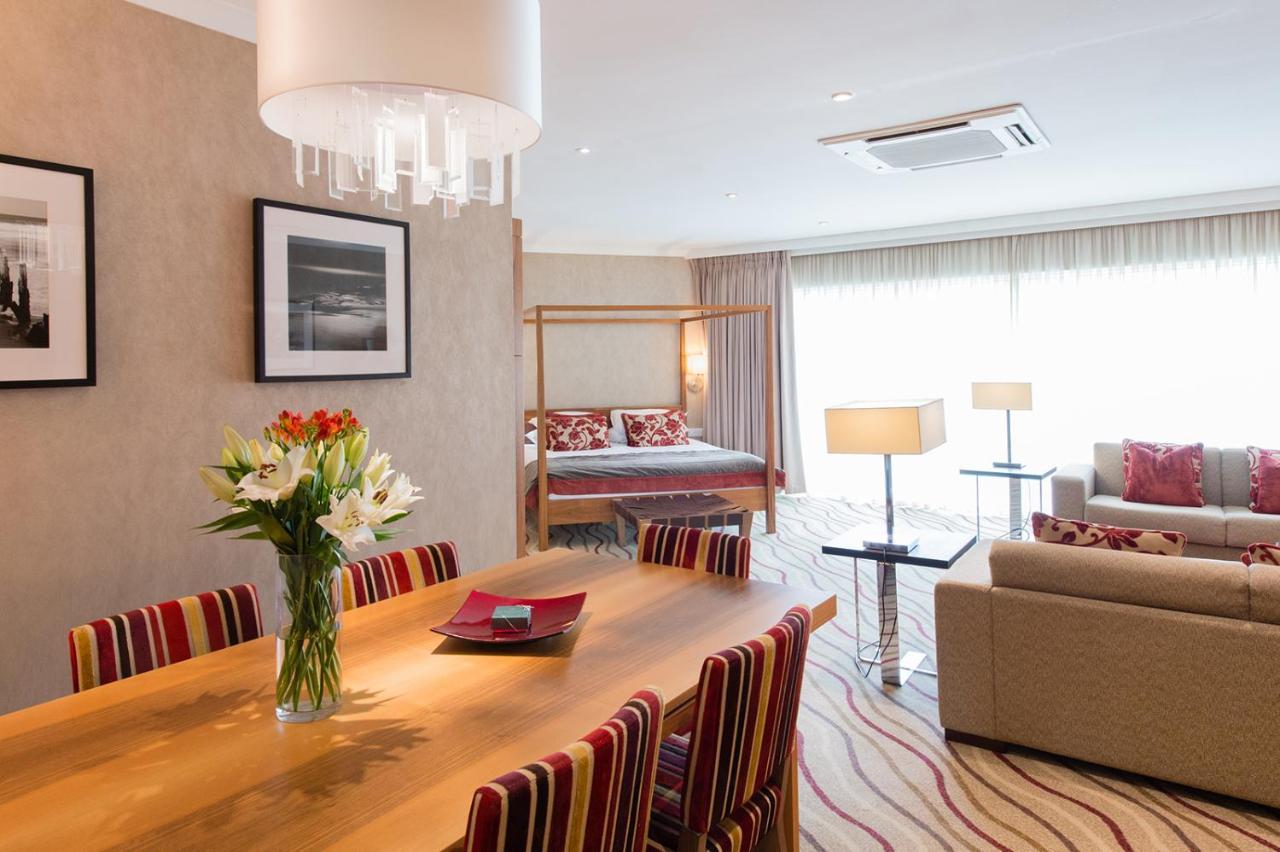 Lakeside Park Hotel & Spa Fishbourne  Esterno foto