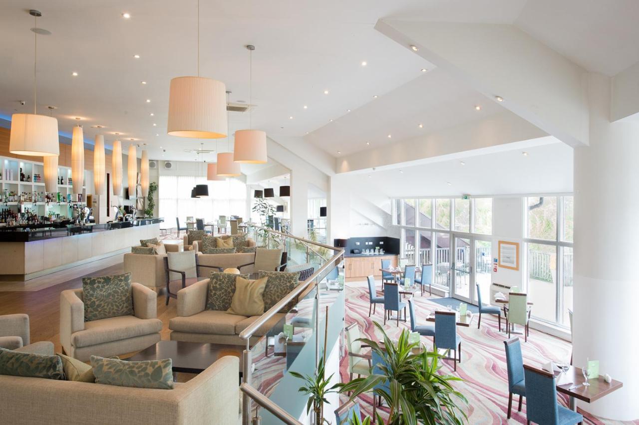 Lakeside Park Hotel & Spa Fishbourne  Esterno foto