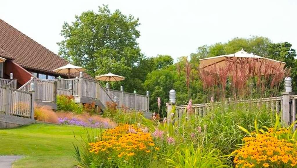 Lakeside Park Hotel & Spa Fishbourne  Esterno foto